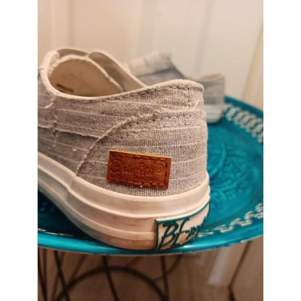 Women's Blowfish Malibu Maura Slip On Gray Stripes Sneakers Size 7.5 M - Picture 8 of 12